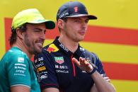 (L to R): Fernando Alonso (ESP) Aston Martin F1 Team and Max Verstappen (NLD) Red Bull 