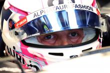 Liam Lawson (NZL) AlphaTauri AT04. Formula 1 World Championship, Rd 17, Japanese Grand Prix, Suzuka, Japan, Qualifying