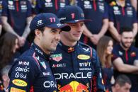 (L to R): Sergio Perez (MEX) Red Bull Racing and Max Verstappen (NLD) Red Bull Racing at a team photograph. Formula 1
