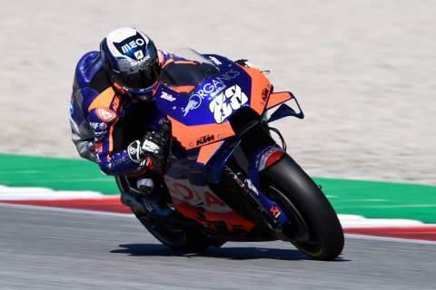 Oliveira stuns with last gasp Styrian MotoGP victory